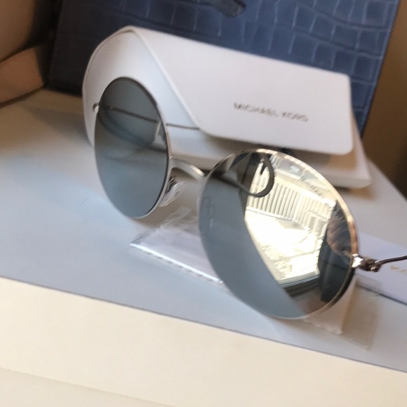 Super reflective, fun MK glasses! - Picture 5 of 5